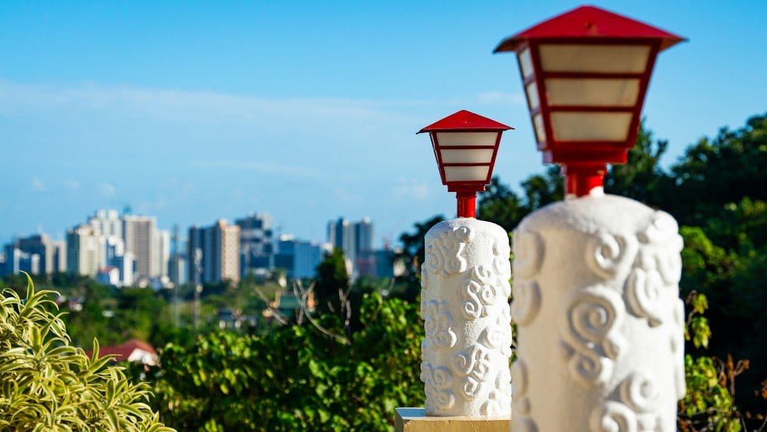Cremation urn memorial